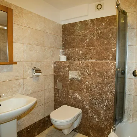 Gosciniec Zaborze W Sercu Gornego Slaska - 3* Zabrze